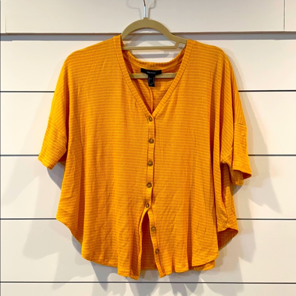 🌼Forever 21 yellow and white striped button shirt